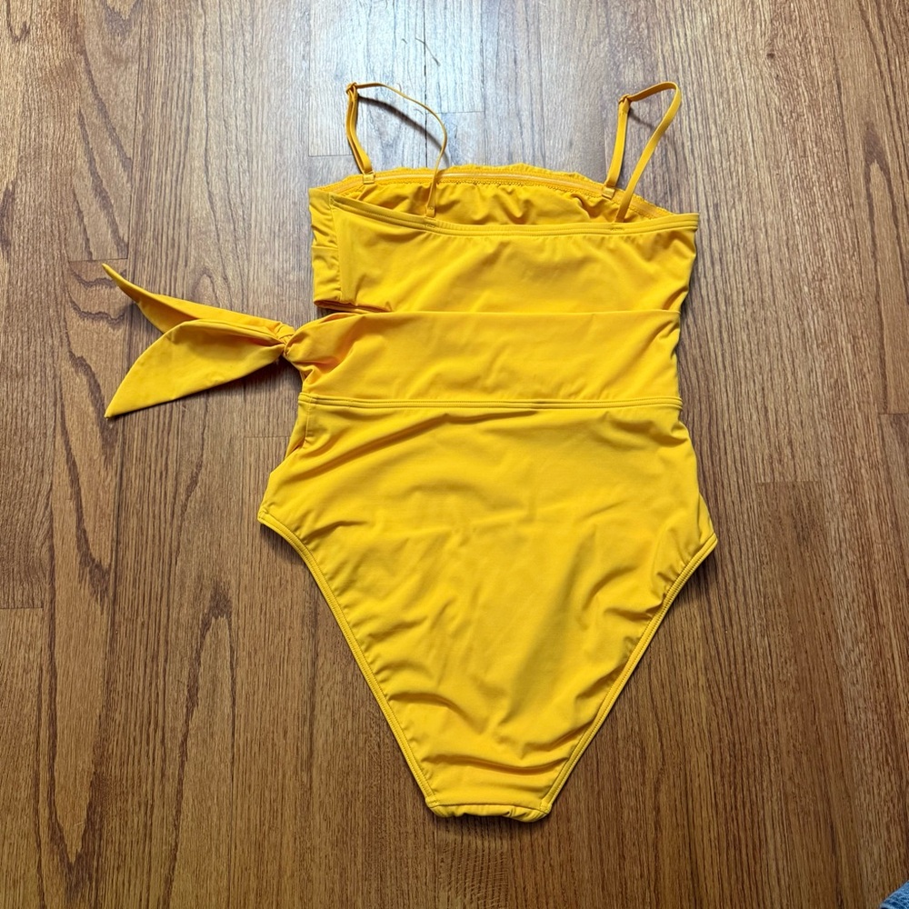 Zimmerman Knotted cutout bandeau swimsuit in saffron size 8 - Picture 9 of 16